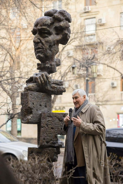 Kostan Zaryan 4