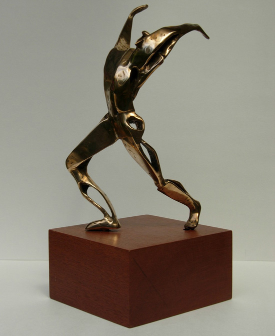 Wendy Bailey bronze sculpture Labrador Nights 550